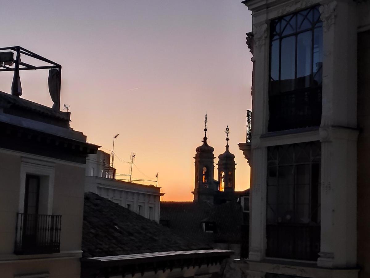 Nuevo Elegante Piso Vintage En Plena Plaza Mayor مدريد المظهر الخارجي الصورة